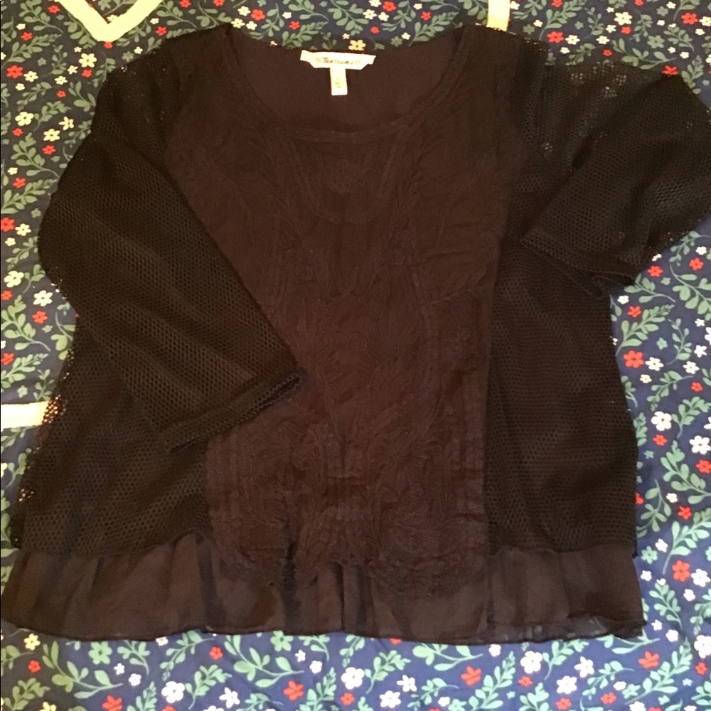 Women’s size extra large navy top tantrums